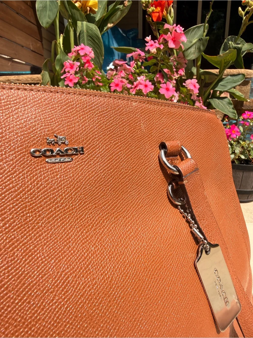 Coach Signature Leather Tote Bag in Saddle Brown 👜 - Picture 4 of 10